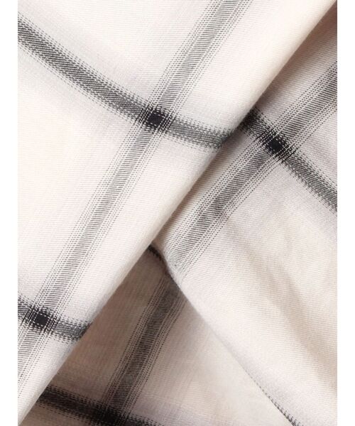 Ungrid(アングリッド)の「カットオフデザインチェックルーズシャツ(シャツ/ブラウス・レディース・アイボリー/レッド・FREE)」の7枚目の写真