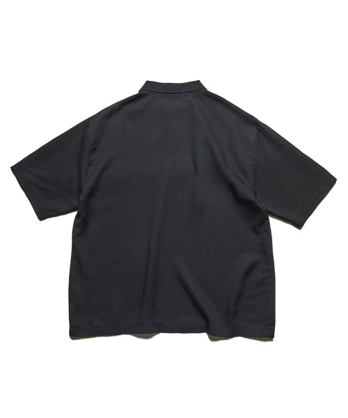 SOPHNET.(ソフネット)の「LINEN MESH OVERSIZED POLO(ポロシャツ・メンズ・オフホワイト/ブラック・4/3/2/1/5)」の5枚目の写真