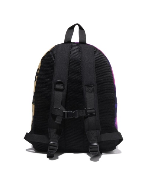 A BATHING APE(アベイシングエイプ)の「SPLIT CAMO SHARK DAYPACK(バックパック/リュック・キッズ・ブルー系その他・FREE)」の5枚目の写真