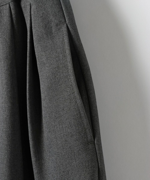 LEPSIM（レプシィム）の「2タックストレートパンツ　632746（その他パンツ・レディース・ブラック/アイボリー/チャコールグレー/ブラウン・FREE）」の20枚目の写真