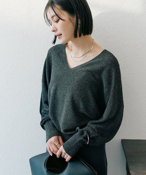 RIVE DROITE(リヴドロワ)の「【華やかな煌めき】ペーパースパングルニット(ニット/セーター・レディース・オフホワイト/ブラック/ミント/ベージュ・FREE)」の1枚目の写真