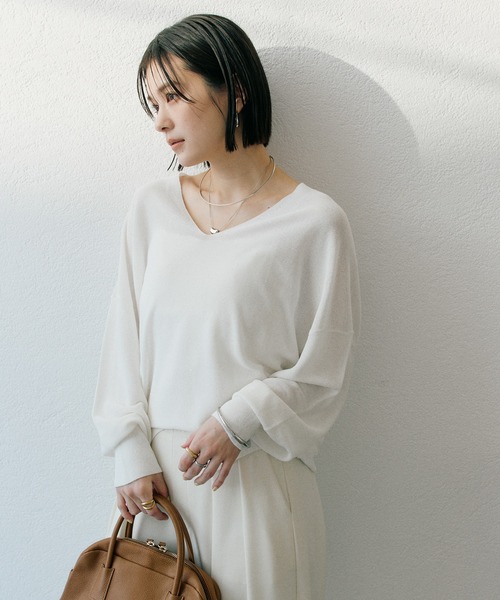 RIVE DROITE(リヴドロワ)の「【華やかな煌めき】ペーパースパングルニット(ニット/セーター・レディース・オフホワイト/ブラック/ミント/ベージュ・FREE)」の6枚目の写真