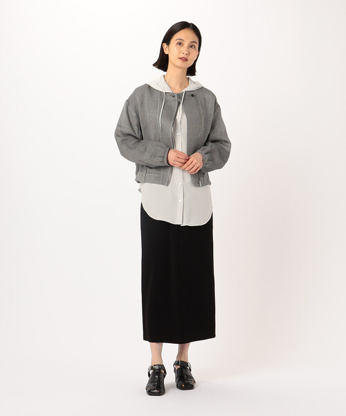 Gabardine K.T(ギャバジンケーティー)の「とろ~んバックサテン フード付きブラウス(シャツ/ブラウス・レディース・ブラック・7号)」の7枚目の写真