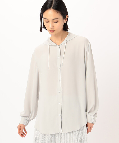 Gabardine K.T(ギャバジンケーティー)の「とろ~んバックサテン フード付きブラウス(シャツ/ブラウス・レディース・ブラック・7号)」の8枚目の写真