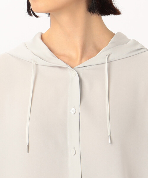 Gabardine K.T(ギャバジンケーティー)の「とろ~んバックサテン フード付きブラウス(シャツ/ブラウス・レディース・ブラック・7号)」の14枚目の写真
