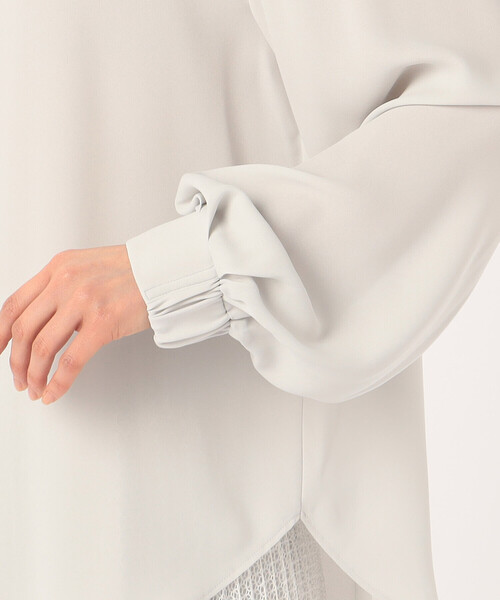 Gabardine K.T(ギャバジンケーティー)の「とろ~んバックサテン フード付きブラウス(シャツ/ブラウス・レディース・ブラック・7号)」の16枚目の写真