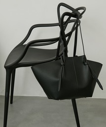 uyu.（ウユ）の「【インナーポーチ付き】シボレザー ビッグトートバッグ（トートバッグ）」