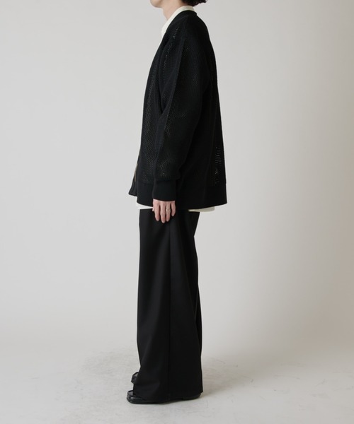 CULLNI(クルニ)の「【CULLNI exclusive for Lui's】ZIPカーディガン(カーディガン/ボレロ・メンズ・ブラック/ベージュ/ネイビー・1/2)」の18枚目の写真