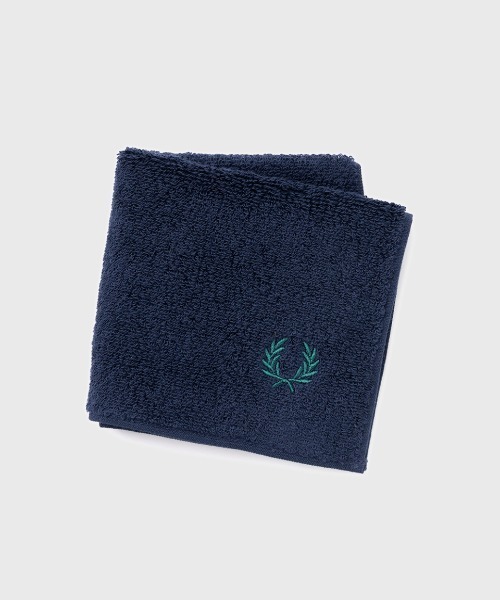 FRED PERRY（フレッドペリー）の「Towel Handkerchief／タオルハンカチ（ハンカチ/ハンドタオル・メンズ・レモンイエロー/ダークグリーン/ブラック/ホワイト/ダークブルー・ONE SIZE）」の4枚目の写真