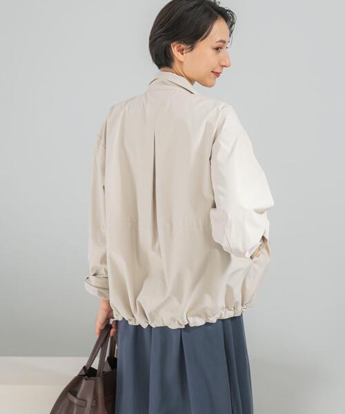 URBAN RESEARCH ROSSO WOMEN(アーバンリサーチ ロッソ)の「撥水スタンドカラーミドルコート(その他アウター・レディース・ライトベージュ/ネイビー・FREE)」の14枚目の写真