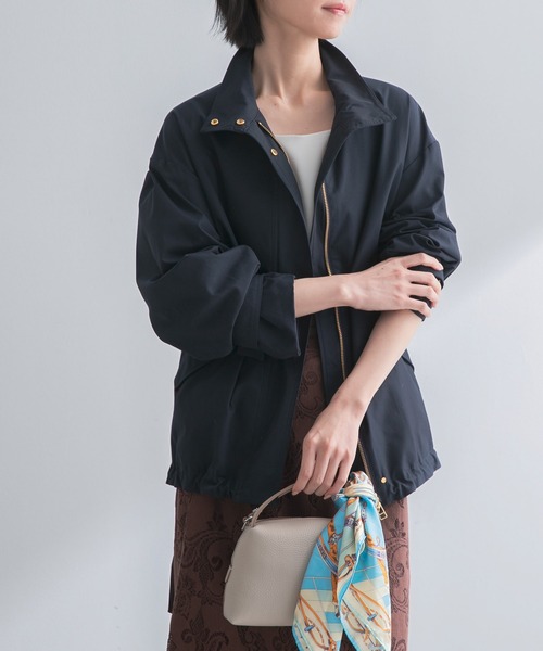 URBAN RESEARCH ROSSO WOMEN（アーバンリサーチ　ロッソ）の「撥水スタンドカラーミドルコート（その他アウター・レディース・ライトベージュ/ネイビー・FREE）」の6枚目の写真