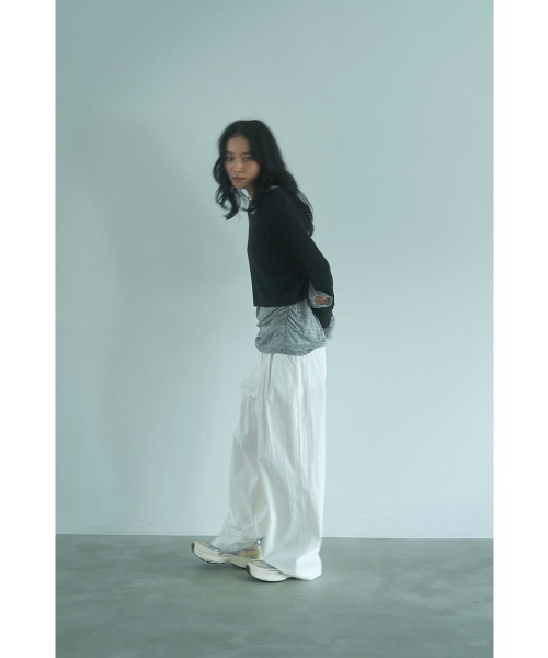 marjour(マージュール)の「SHORT LENGTH RELAX KNIT PULLOVER(ニット/セーター・レディース・ベージュ/ブラック・M)」の9枚目の写真