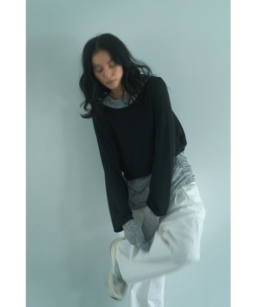 marjour(マージュール)の「SHORT LENGTH RELAX KNIT PULLOVER(ニット/セーター・レディース・ベージュ/ブラック・M)」の11枚目の写真