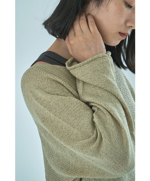 marjour(マージュール)の「SHORT LENGTH RELAX KNIT PULLOVER(ニット/セーター・レディース・ベージュ/ブラック・M)」の20枚目の写真