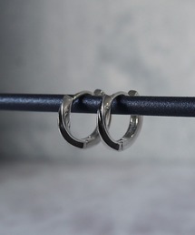 ARROWM（アローム）の「ARROWM ブラックラインピアス 両耳（ピアス（両耳用））」