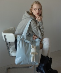 Birthday room（バースデイルーム）の「【A4サイズ/ジャンボうちわ収納可能】フェイクレザーベルトトートバッグ/Faux Leather Belt Tote Bag（トートバッグ）」