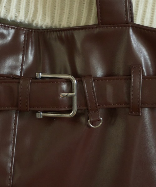 Birthday room（バースデイルーム）の「【A4サイズ/ジャンボうちわ収納可能】フェイクレザーベルトトートバッグ/Faux Leather Belt Tote Bag（トートバッグ・レディース・ライトブルー/ブラック/チョコ・FREE）」の9枚目の写真