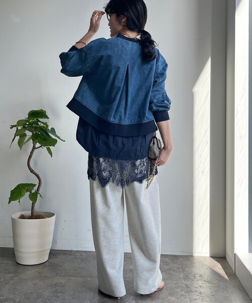 DouDou（ドゥドゥ）の「【WEB限定】異素材切替デニムブルゾン（その他アウター・レディース・ブルー・FREE）」の6枚目の写真