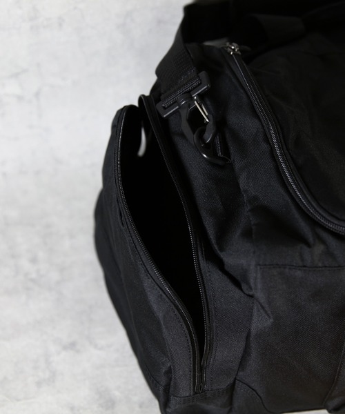 Carhartt(カーハート)の「Carhartt ダッフルバッグ(ボストンバッグ・メンズ・ブラック・FREE)」の16枚目の写真