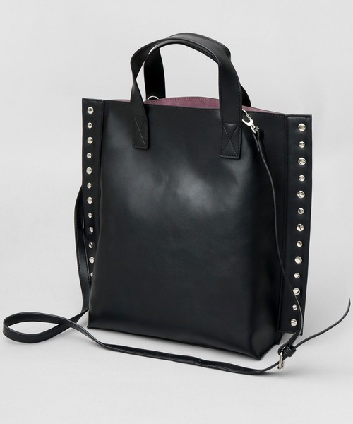 cheek（BAG）（チーク）の「2WAY ショルダートート リベット レザー調 トートバッグ（トートバッグ・レディース・シルバー/ブラック・FREE）」の5枚目の写真