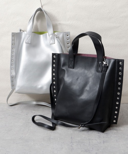 cheek（BAG）（チーク）の「2WAY ショルダートート リベット レザー調 トートバッグ（トートバッグ・レディース・シルバー/ブラック・FREE）」の7枚目の写真