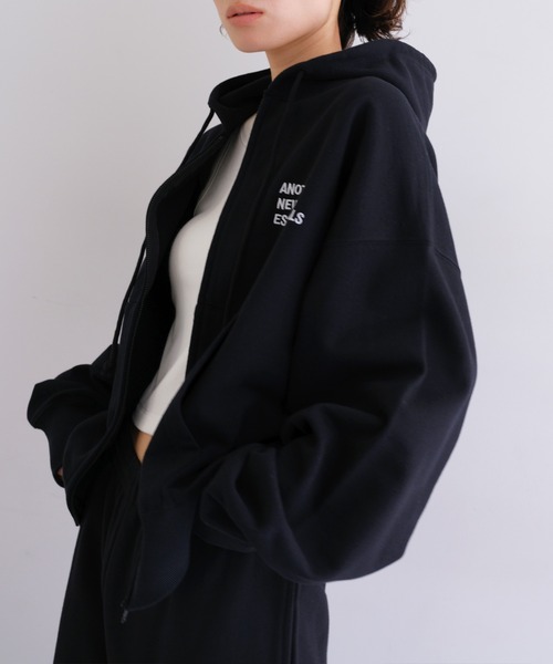 ANME（アンメ）の「ロゴ刺繍ANMEダブルジップスウェットパーカー（パーカー・レディース・ブラック/オートミール/ブラウン・M/L/XL）」の6枚目の写真