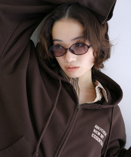 ANME（アンメ）の「ロゴ刺繍ANMEダブルジップスウェットパーカー（パーカー・レディース・ブラック/オートミール/ブラウン・M/L/XL）」の12枚目の写真