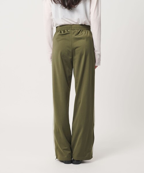 adidas Originals（アディダスオリジナルス）の「【国内EXCLUSIVE】＜adidas Originals＞ファイヤーバード ルーズ トラックパンツ（その他パンツ・レディース・ダークグリーン・S/XS/M）」の9枚目の写真