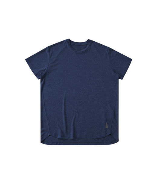 BUTTON SEOUL（ボタンソウル）の「エアライトサングラフィックパフォーマンスショートスリーブ（4 COLORS）（Tシャツ/カットソー・メンズ・ネイビー/グレー/グリーン/バイオレット・MEDIUM/LARGE/X-LARGE）」の3枚目の写真