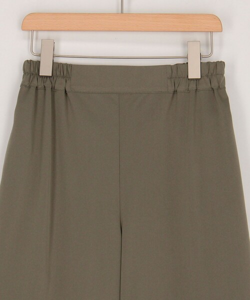 MICO COULIER（ミコクリエ）の「CICA配合サークルストレッチテーパードパンツ（その他パンツ・レディース・オリーブ/ブラック/ベージュ・38/36）」の20枚目の写真