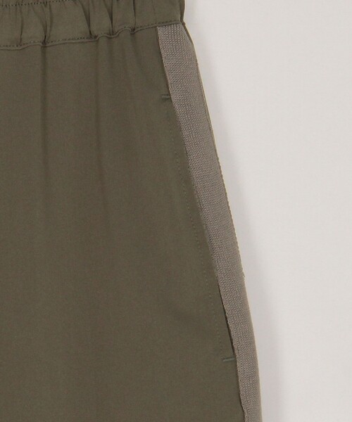 MICO COULIER（ミコクリエ）の「CICA配合サークルストレッチテーパードパンツ（その他パンツ・レディース・オリーブ/ブラック/ベージュ・38/36）」の5枚目の写真