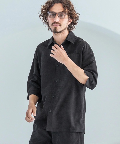 Magine（マージン）の「mhs2598-Poly Peach Relax Silhouette Five Sleeve Shirt 五分袖シャツ(MGN-261-002)（シャツ/ブラウス・メンズ・ベージュ/ブラック/ブルーグレー・48/46/44）」の2枚目の写真