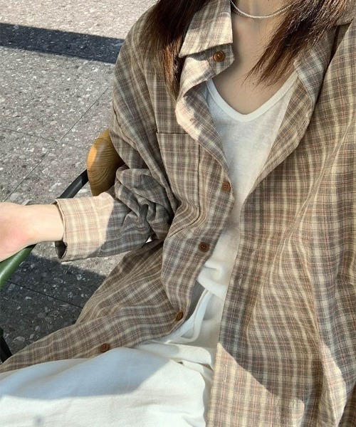SallyLunn（サリーラン）の「ルーズチェックシャツ（シャツ/ブラウス・レディース・ベージュ/ブルー・LARGE/MEDIUM）」の5枚目の写真