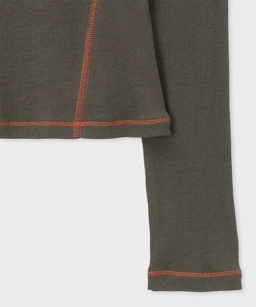 PS Paul Smith(ピーエスポールスミス)の「ウィメンズ コントラストステッチ リブ 長袖カットソー / 165430 J387R(Tシャツ/カットソー・レディース・ホワイト/ダークグリーン/ダークインディゴブルー・MEDIUM)」の7枚目の写真