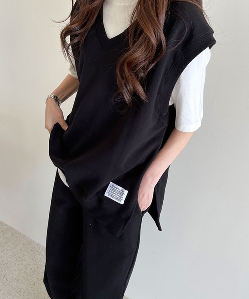 LAFFMO(ラフモ)の「【セットアップ】スウェットVネックベスト&パンツ 上下2点セット(セットアップ・レディース・ブラック/グレー・F)」の12枚目の写真