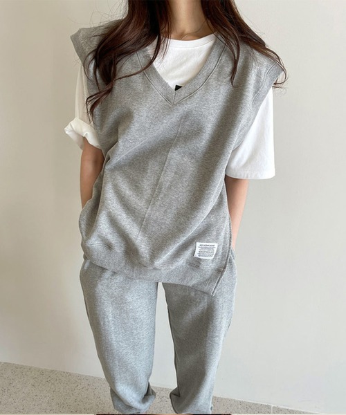 LAFFMO(ラフモ)の「【セットアップ】スウェットVネックベスト&パンツ 上下2点セット(セットアップ・レディース・ブラック/グレー・F)」の20枚目の写真
