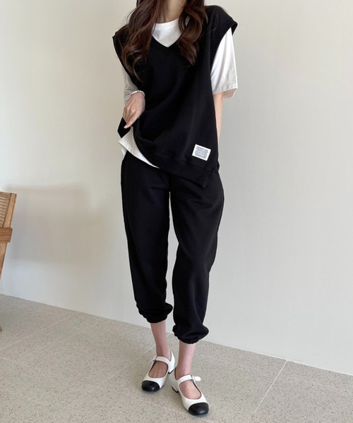 LAFFMO(ラフモ)の「【セットアップ】スウェットVネックベスト&パンツ 上下2点セット(セットアップ・レディース・ブラック/グレー・F)」の16枚目の写真