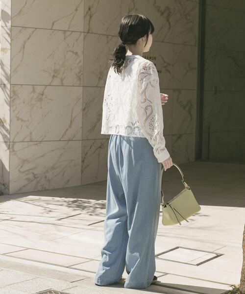 ITEMS URBANRESEARCH（アイテムズ アーバンリサーチ）の「レースクロップドシャツ（シャツ/ブラウス・レディース・ホワイト/ブラック・FREE）」の8枚目の写真