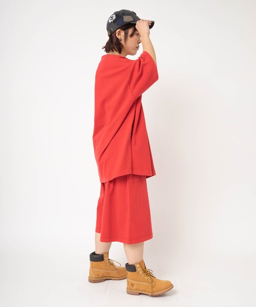 RNA（アールエヌエー）の「M2677 ヘビー天竺BIGT（Tシャツ/カットソー・レディース・レッド/ブラウン/ネイビー・MEDIUM）」の9枚目の写真