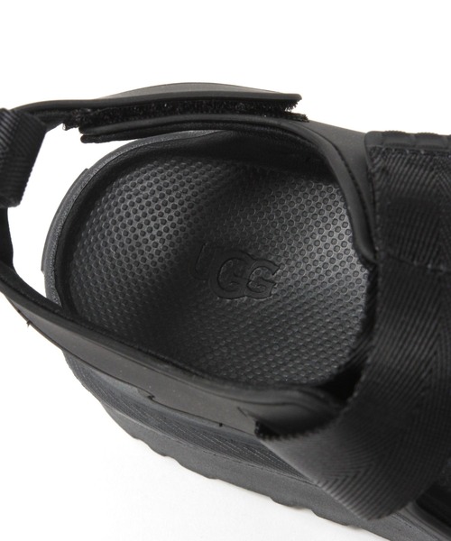 UGG（アグ）の「【UGG(アグ)】GOLDEN GLOW(WOMEN)（サンダル・レディース・ベージュ/ブラック・SMALL/MEDIUM）」の11枚目の写真