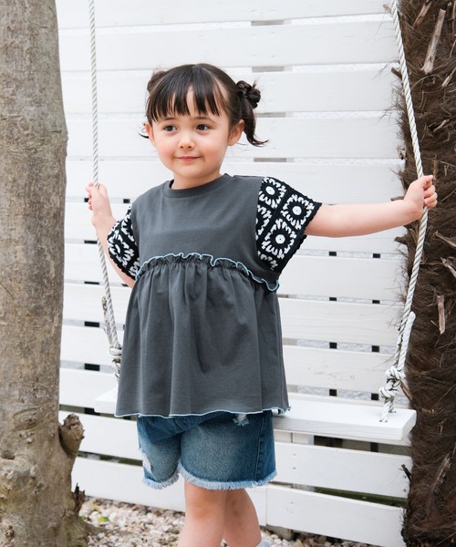 LEPSIM（レプシィム）の「【KIDS】袖クロシェプルオーバーSS　661797（Tシャツ/カットソー・キッズ・ブルー/ナチュラル/チャコールグレー/ネイビー・14/13/12）」の10枚目の写真