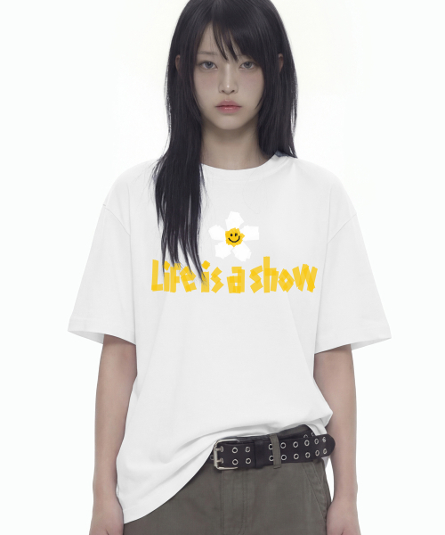 GRAVER（グレーバー）の「[ユニセックス]テープフラワースマイル半袖Tシャツ_4カラー（Tシャツ/カットソー・レディース・ブラック/ホワイト/ライトグレー/ネイビー・SMALL/MEDIUM/LARGE）」の10枚目の写真