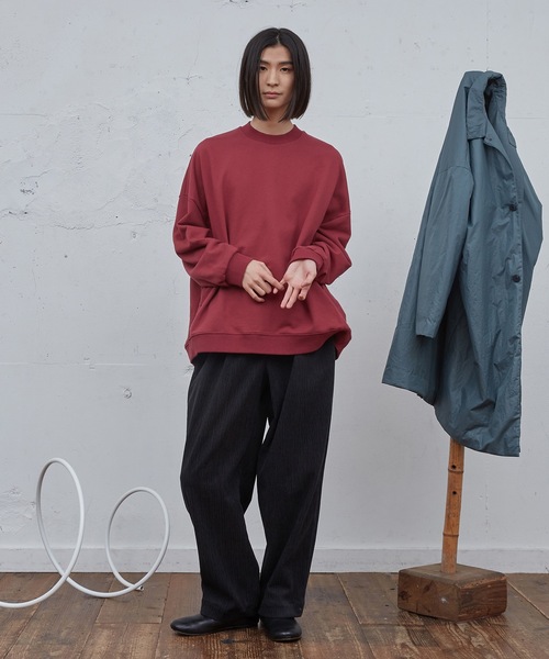 Dulcamara(ドゥルカマラ)の「ワイドSWトレーナー(スウェット・メンズ・ヘザーチャコール/ローズ/ブラック・1/0)」の11枚目の写真