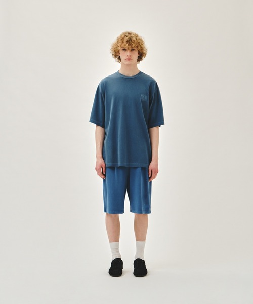 MARITHE + FRANCOIS GIRBAUD(マリテフランソワジルボー)の「OUTLINE CLASSIC LOGO OVERSIZED DYEING TEE(Tシャツ/カットソー・レディース・ライトブルー/チャコール・X-LARGE/LARGE/MEDIUM/SMALL)」の3枚目の写真