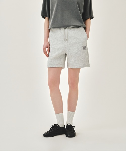 MARITHE + FRANCOIS GIRBAUD(マリテフランソワジルボー)の「OUTLINE CLASSIC LOGO OVERSIZED DYEING TEE(Tシャツ/カットソー・レディース・ライトブルー/チャコール・X-LARGE/LARGE/MEDIUM/SMALL)」の16枚目の写真