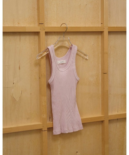 TODAYFUL（トゥデイフル）の「Seamless Rib Tanktop 12610612（タンクトップ・レディース・ライトグリーン/ピンク/レッド/ライトブルー/ベージュ・FREE）」の4枚目の写真