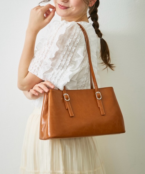 Lunea（ルネア）の「フリルデザインブラウス / frill design volume blouse（シャツ/ブラウス・レディース・アイボリー/ブラック・FREE）」の4枚目の写真