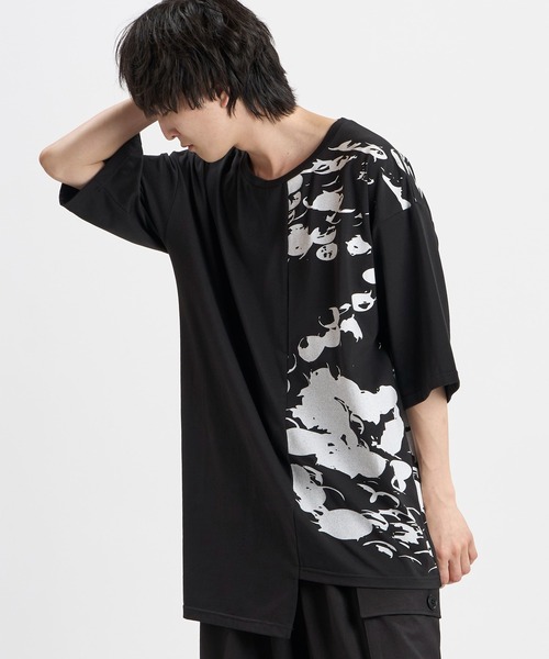 NO ID.(ノーアイディ)の「【NO ID.】Asymmetry Print T-Shirt / アシンメトリー プリント Tシャツ(Tシャツ/カットソー・メンズ・ブラック/ホワイト・ONE SIZE)」の6枚目の写真