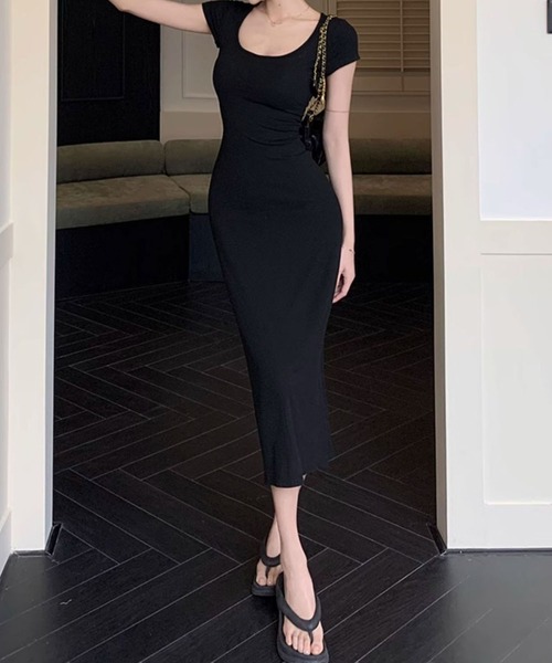 GLAMOROUS JANE(グラマラスジェーン)の「バックオープンロングワンピース(ワンピース・レディース・ブラック・M/L)」の9枚目の写真
