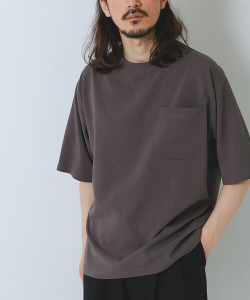 ITEMS URBANRESEARCH（アイテムズ アーバンリサーチ）の「『接触冷感/吸水速乾』クールタッチクレープジョーゼットTシャツ（Tシャツ/カットソー・メンズ・ブラック/チャコールグレー/グレー系その他/ベージュ・MEDIUM/LARGE）」の3枚目の写真